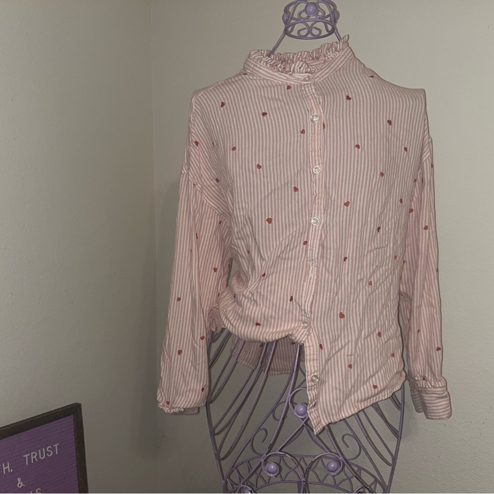 Pink Striped buttoned down w/ Hearts❤️
